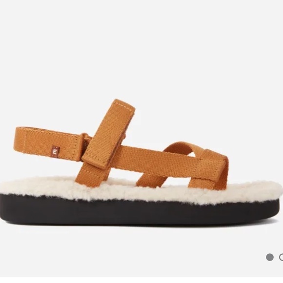 Everlane Teddy Sport Sandal size 9 New in Box - Picture 5 of 5